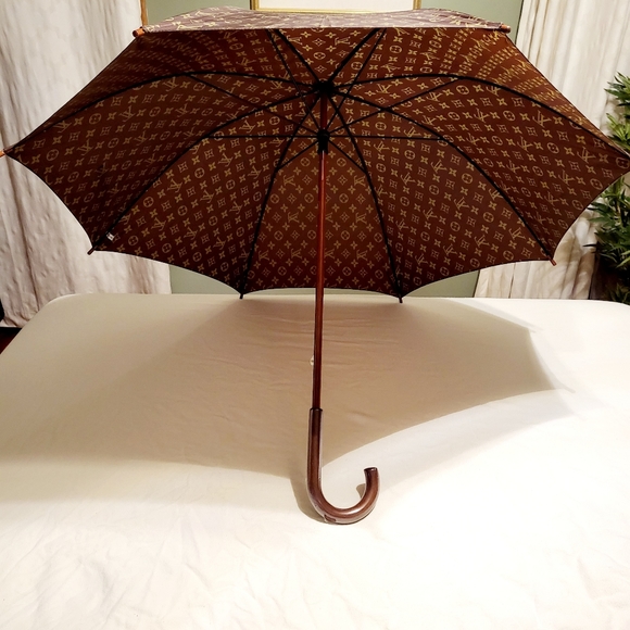 Vintage Louis Vuitton Parasol Umbrella - Picture 9 of 11